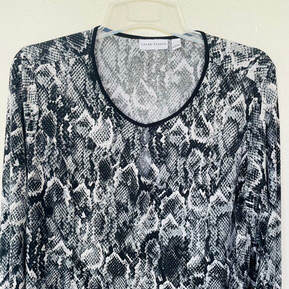 Susan Graver Liquid Knit Size XL blouse top - Picture 3 of 8